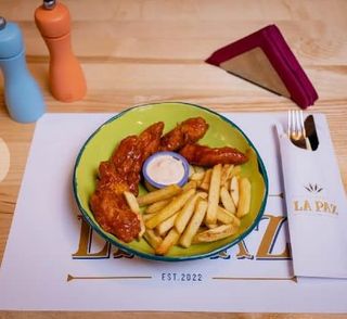 Pollo frito, pohovana piletina