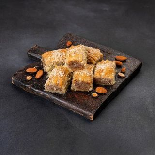 Пахлава з мигдалем, 350 г (54484)