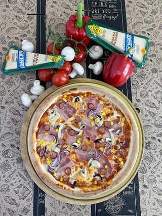 Pizza Taraneasca Ø32cm 