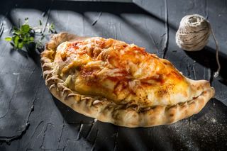 Pizza Calzone