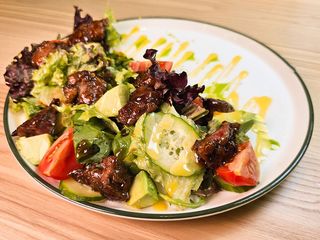 Салат з курячою печінкою (260g)