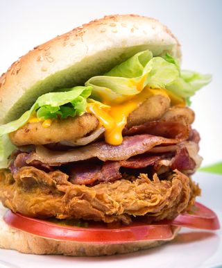 Hamburguesa Súper Bacon Y Chicken