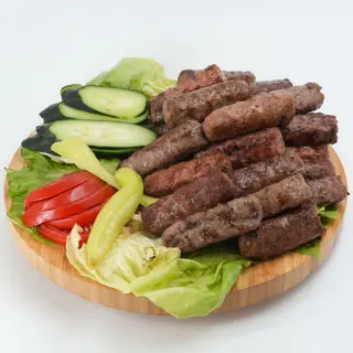 Ćevapi 1kg + Gratis salata