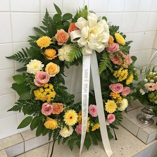 Couronne Florale Avec 10 Roses Pastel