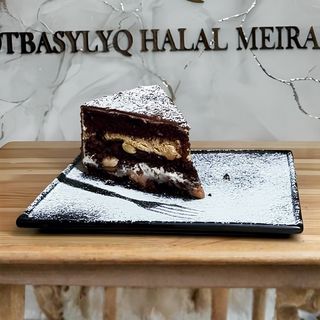 Сникерс торт