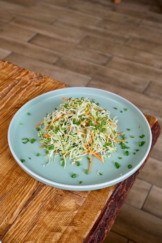 cabbage with carrots and lemon juice