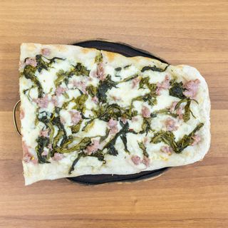 Friarielli e salsiccia mezza pala