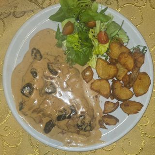 Ćuretina u sosu od suvih šljiva 450 gr