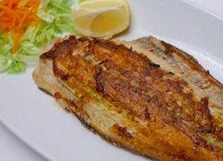 Lenguado Con Ensalada