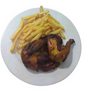 1/2 Pollo Asado Con Patatas Fritas Y Ensalada Mixta + caldo y pan 