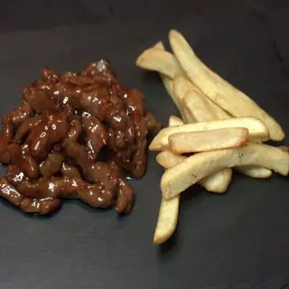 Ternera Con Patatas Fritas
