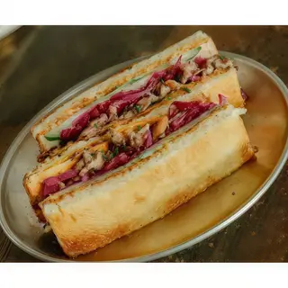Bocadillo caliente pollo KiKi
