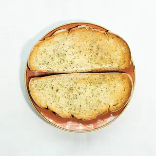 Pan con Ajo y Queso