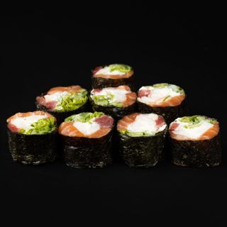 Фірмовий рол НАНА суперрибний, без рису (200гр)