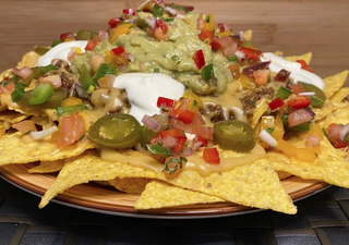 Nachos Con Guacamole Y Pico De Galo