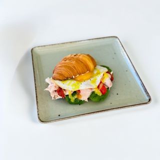 Круасан з індичкою су-від  (230гр)