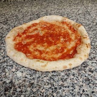 Inventa la tua pizza (solo pomodoro)