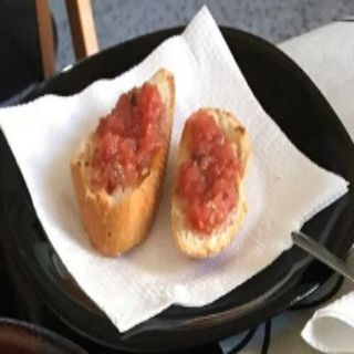 Pan Con Tomate 
