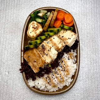 Бенто бокс с Тофу