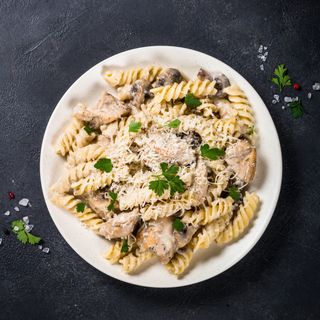 Makaron z pieczarkami