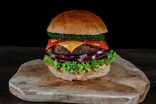 Burger Machu Picchu