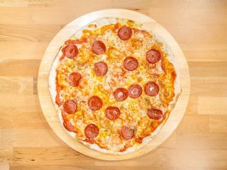Pizza De Pepperoni (33 Cm.)