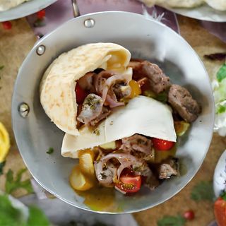 Libanais Avec Fromage Foie De Veau