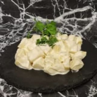 MEDIO Pollo Asado, Croquetas de Jamón y Patatas Alioli