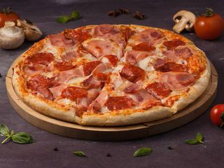 Pizza Hannibal (33 X 33 Cm.)