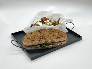 СЕНДВІЧ з лососем та крем-сиром (225g)