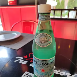 Agua Con Gas