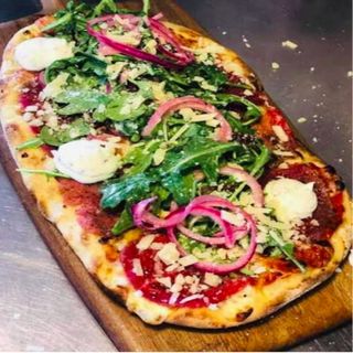 Pinsa capricciosa (30 cm.)