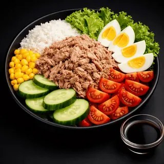 Боул з консервованим тунцем (300/50г)