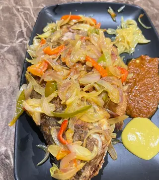 Carpe Sautée & Attiéké
