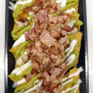 Nachos de chicharrones