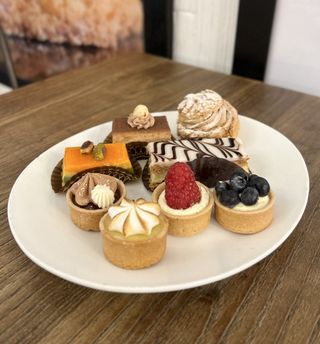 Mini pastries