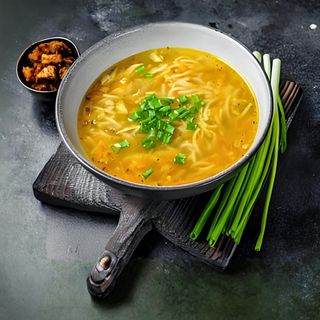 Zuppa di spaghetti di soia