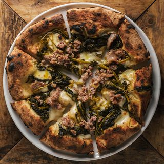 Salsiccia, friarielli e provola