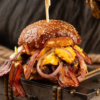 ბეკონ ბურგერი