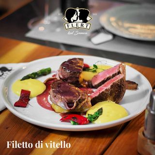 BIFTEK U SOSU OD CRVENOG VINA