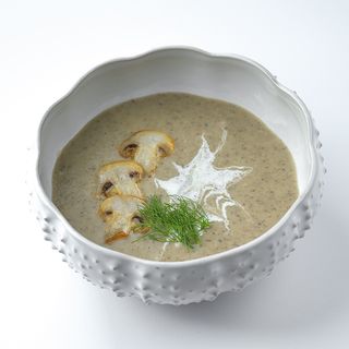 Supă cremă de ciuperci servit cu crutoane (350 g)