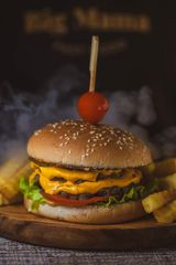 Smash burger + pomfrit + Coca-Cola