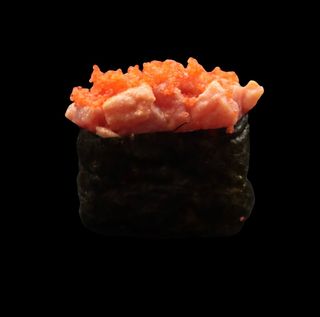 Гункан тунець (45г)