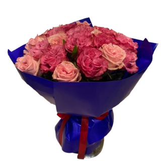 Bukiet różowych róż <<M<<