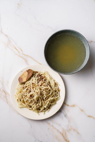 Нарын с бульоном и казы 