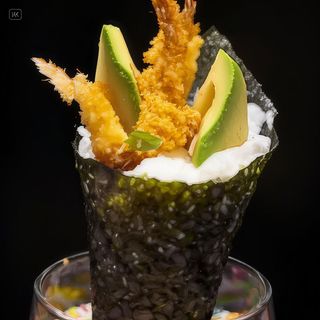 159. Temaki de Gamba Frita. Temaki Fried Shrimp 1pcs