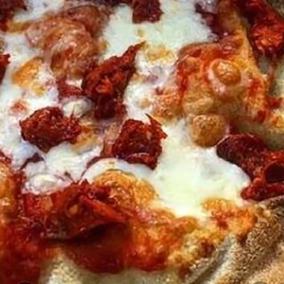 pinsa con nduja calabrese