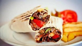 Запеченный мясной донер с сыром