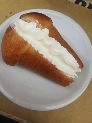 Babà con la panna
