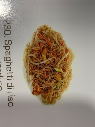 230.spaghetti di riso con verdure 